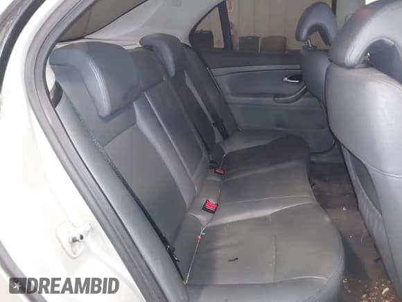 ✅ 2005 Saab 9-3 Linear • VIN: YS3FB49S151051971 • Лот: 43689511. Опубликован ранее на IAAI с пробегом 223 265 миль. Бесплатный доступ к архиву аукционных продаж из США и подробный отчёт об истории автомобиля на DreamBid. Изображение 8.