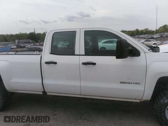✅ 2016 Chevrolet Silverado 2500HD Work Truck • VIN: 1GC2KUEGXGZ262873 • Lot: 42028192. Wystawiony na IAAI z przebiegiem 159 919 mil. Bezpłatny archiwum sprzedaży aukcyjnych z USA i szczegółowy raport historii pojazdu na DreamBid. Zdjęcie 13.