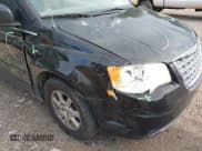 ✅ 2010 Chrysler Town & Country LX • VIN: 2A4RR2D1XAR391221 • Lot: 42355252. Wystawiony na IAAI z przebiegiem 200 178 mil. Bezpłatny archiwum sprzedaży aukcyjnych z USA i szczegółowy raport historii pojazdu na DreamBid. Zdjęcie 6.