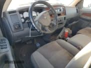 ✅ 2006 Dodge 2500 SLT • VIN: 1D7KS28D76J194122 • Лот: 85589985. Опубликован ранее на Copart с пробегом 142 022 миль. Бесплатный доступ к архиву аукционных продаж из США и подробный отчёт об истории автомобиля на DreamBid. Изображение 8.