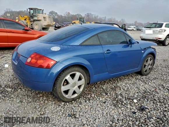 ✅ 2000 Audi TT • VIN: TRUTC28N6Y1006283 • Lot: 93885695. Listed on Copart with 148,376 mi. Free auction sales archive from the USA and detailed vehicle history report at DreamBid. Image 3.