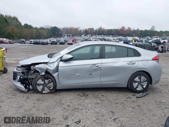 ✅ 2020 Hyundai Ioniq Blue • VIN: KMHC65LC2LU225981 • Lot: 40965219. Wystawiony na IAAI z przebiegiem 55 000 mil. Bezpłatny archiwum sprzedaży aukcyjnych z USA i szczegółowy raport historii pojazdu na DreamBid. Zdjęcie 14.