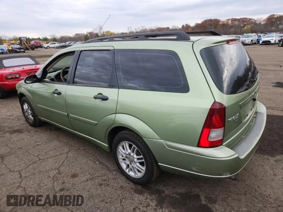 ✅ 2007 Ford Focus SE • VIN: 1FAHP36N97W168851 • Lot: 92581955. Wystawiony na Copart z przebiegiem 80 843 mil. Bezpłatny archiwum sprzedaży aukcyjnych z USA i szczegółowy raport historii pojazdu na DreamBid. Zdjęcie 2.