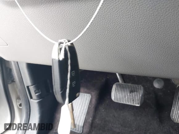 ✅ 2017 Ford F-150 XL • VIN: 1FTEX1C88HKD16500 • Лот: 42082710. Опубликован ранее на IAAI с пробегом 302 830 миль. Бесплатный доступ к архиву аукционных продаж из США и подробный отчёт об истории автомобиля на DreamBid. Изображение 11.