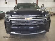 ✅ 2021 Chevrolet Suburban Premier • VIN: 1GNSCFKD2MR318276 • Lot: 37848743. Wystawiony na Copart z przebiegiem 33 165 mil. Bezpłatny archiwum sprzedaży aukcyjnych z USA i szczegółowy raport historii pojazdu na DreamBid. Zdjęcie 5.