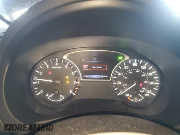 ✅ 2016 Nissan Altima SR • VIN: 1N4AL3AP2GC292404 • Lot: 92628925. Listed on Copart with 73,379 mi. Free auction sales archive from the USA and detailed vehicle history report at DreamBid. Image 9.