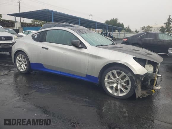 ✅ 2013 Hyundai Genesis Coupe Premium • VIN: KMHHT6KD9DU090143 • Lot: 82425235. Wystawiony na Copart z przebiegiem 185 549 mil. Bezpłatny archiwum sprzedaży aukcyjnych z USA i szczegółowy raport historii pojazdu na DreamBid. Zdjęcie 4.