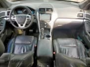 ✅ 2014 Ford Explorer XLT • VIN: 1FM5K7D81EGA32412 • Lot: 92123685. Wystawiony na Copart z przebiegiem 234 756 mil. Bezpłatny archiwum sprzedaży aukcyjnych z USA i szczegółowy raport historii pojazdu na DreamBid. Zdjęcie 8.