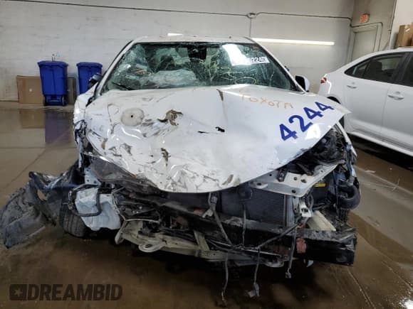 ✅ 2018 Toyota Corolla LE Eco • VIN: 5YFBPRHE4JP835941 • Lot: 72525224. Wystawiony na Copart z przebiegiem Nie podano. Bezpłatny archiwum sprzedaży aukcyjnych z USA i szczegółowy raport historii pojazdu na DreamBid. Zdjęcie 5.