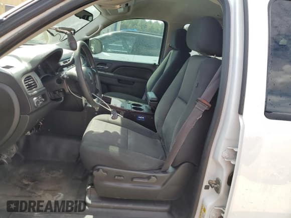 ✅ 2014 Chevrolet Tahoe Commercial • VIN: 1GNLC2E01ER181340 • Lot: 85485095. Listed on Copart with 188,822 mi. Free auction sales archive from the USA and detailed vehicle history report at DreamBid. Image 7.