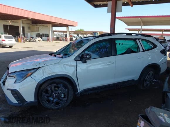 ✅ 2023 Subaru Ascent Onyx Limited • VIN: 4S4WMAKD5P3429241 • Lot: 42711630. Wystawiony na IAAI z przebiegiem 32 141 mil. Bezpłatny archiwum sprzedaży aukcyjnych z USA i szczegółowy raport historii pojazdu na DreamBid. Zdjęcie 14.