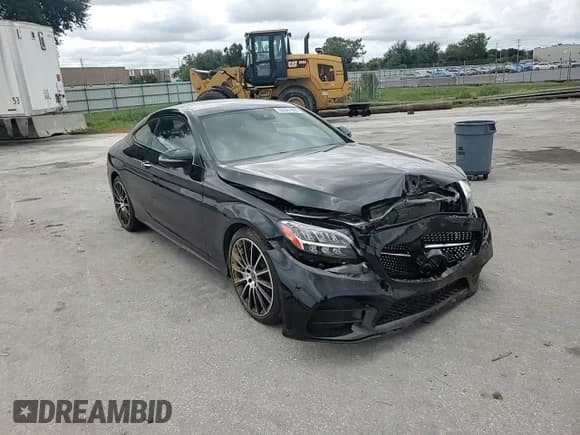 ✅ 2023 Mercedes-Benz C 300 • VIN: W1KWJ8DB9PG119111 • Lot: 80581885. Wystawiony na Copart z przebiegiem 32 451 mil. Bezpłatny archiwum sprzedaży aukcyjnych z USA i szczegółowy raport historii pojazdu na DreamBid. Zdjęcie 13.