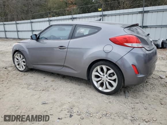 ✅ 2012 Hyundai Veloster w/Red Int • VIN: KMHTC6AD9CU046959 • Lot: 83372544. Wystawiony na Copart z przebiegiem 127 380 mil. Bezpłatny archiwum sprzedaży aukcyjnych z USA i szczegółowy raport historii pojazdu na DreamBid. Zdjęcie 2.