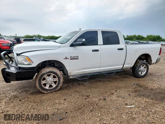 ✅ 2013 Ram 2500 Tradesman • VIN: 3C6UR5CL3DG558069 • Лот: 58014745. Опубликован ранее на Copart с пробегом 257 287 миль. Бесплатный доступ к архиву аукционных продаж из США и подробный отчёт об истории автомобиля на DreamBid. Изображение 1.