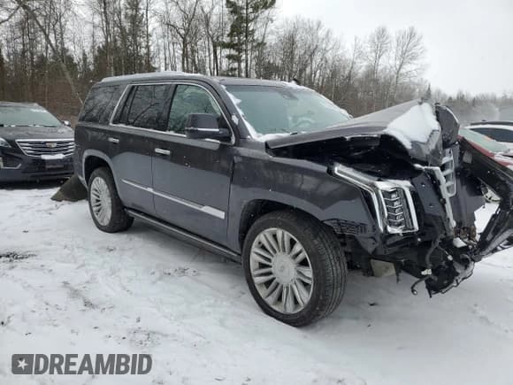 ✅ 2015 Cadillac Escalade Platinum • VIN: 1GYS4PKJ6FR732871 • Лот: 83226994. Опубликован ранее на Copart с пробегом 86 224 миль. Бесплатный доступ к архиву аукционных продаж из США и подробный отчёт об истории автомобиля на DreamBid. Изображение 4.