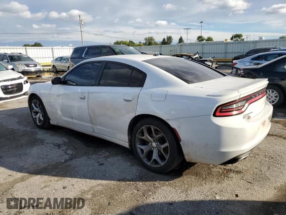 ✅ 2015 Dodge Charger SE • VIN: 2C3CDXBG7FH897265 • Lot: 85316415. Wystawiony na Copart z przebiegiem 172 562 mil. Bezpłatny archiwum sprzedaży aukcyjnych z USA i szczegółowy raport historii pojazdu na DreamBid. Zdjęcie 2.