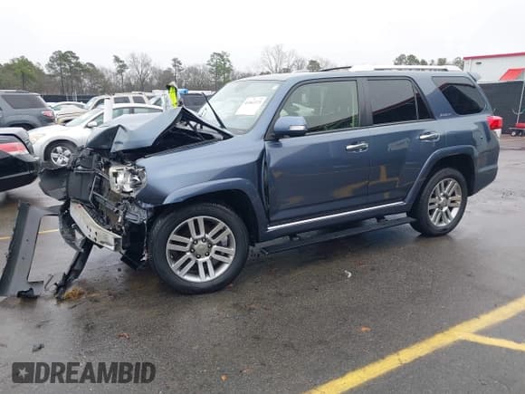 ✅ 2013 Toyota 4Runner Trail • VIN: JTEBU5JR4D5134389 • Лот: 41561373. Опубликован ранее на IAAI с пробегом 176 716 миль. Бесплатный доступ к архиву аукционных продаж из США и подробный отчёт об истории автомобиля на DreamBid. Изображение 17.
