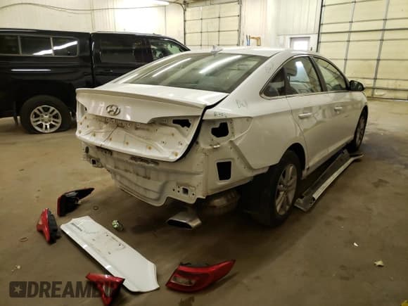 ✅ 2017 Hyundai Sonata SE • VIN: 5NPE24AF2HH594664 • Лот: 64102512. Опубликован ранее на Copart с пробегом 134 357 миль. Бесплатный доступ к архиву аукционных продаж из США и подробный отчёт об истории автомобиля на DreamBid. Изображение 4.