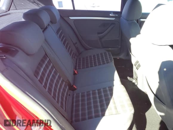 ✅ 2009 Volkswagen Golf GTI • VIN: WVWHV71K49W114333 • Лот: 88028855. Опубликован ранее на Copart с пробегом 182 169 миль. Бесплатный доступ к архиву аукционных продаж из США и подробный отчёт об истории автомобиля на DreamBid. Изображение 10.