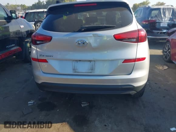 ✅ 2019 Hyundai Tucson SE • VIN: KM8J23A41KU052763 • Лот: 43266597. Опубликован ранее на IAAI с пробегом 95 094 миль. Бесплатный доступ к архиву аукционных продаж из США и подробный отчёт об истории автомобиля на DreamBid. Изображение 16.