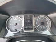 ✅ 2018 Toyota Tacoma SR5 • VIN: 5TFAZ5CN7JX065614 • Лот: 84872725. Опубликован ранее на Copart с пробегом 127 334 миль. Бесплатный доступ к архиву аукционных продаж из США и подробный отчёт об истории автомобиля на DreamBid. Изображение 9.