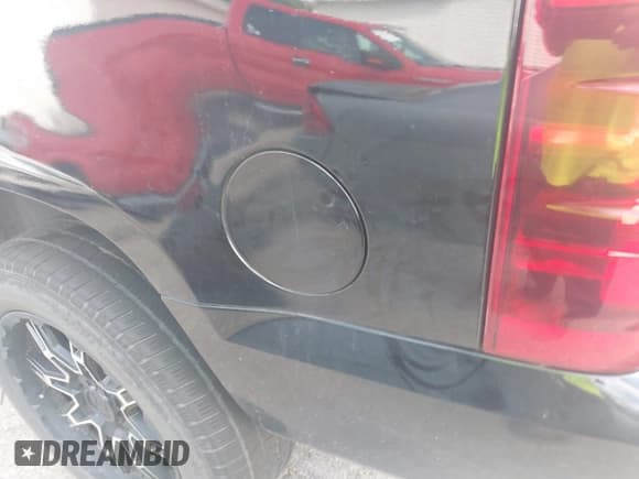 ✅ 2012 Chevrolet Tahoe LS • VIN: 1GNSKAE03CR161838 • Lot: 42509184. Wystawiony na IAAI z przebiegiem 179 911 mil. Bezpłatny archiwum sprzedaży aukcyjnych z USA i szczegółowy raport historii pojazdu na DreamBid. Zdjęcie 6.