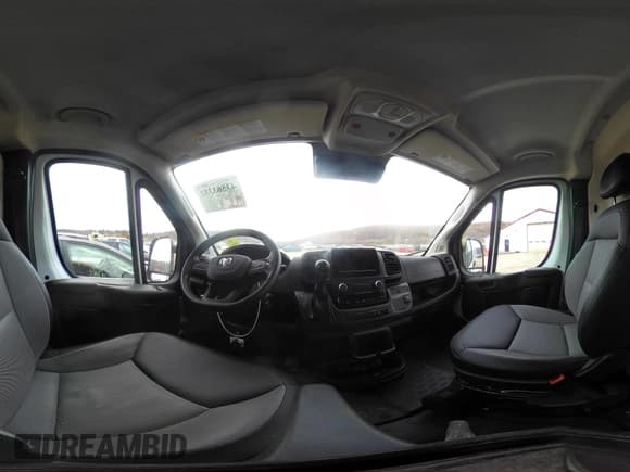 ✅ 2023 Ram ProMaster Cargo • VIN: 3C6LRVDG9PE596435 • Lot: 43563332. Wystawiony na IAAI z przebiegiem 62 844 mil. Bezpłatny archiwum sprzedaży aukcyjnych z USA i szczegółowy raport historii pojazdu na DreamBid. Zdjęcie 19.