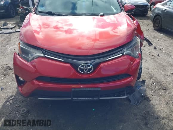 ✅ 2016 Toyota RAV4 XLE • VIN: 2T3RFREV6GW436906 • Lot: 43580436. Wystawiony na IAAI z przebiegiem 142 794 mil. Bezpłatny archiwum sprzedaży aukcyjnych z USA i szczegółowy raport historii pojazdu na DreamBid. Zdjęcie 6.