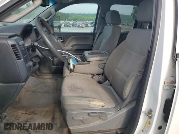 ✅ 2015 Chevrolet Silverado 2500HD Work Truck • VIN: 1GC2CUEG8FZ553402 • Lot: 55828735. Listed on Copart with 112,487 mi. Free auction sales archive from the USA and detailed vehicle history report at DreamBid. Image 7.