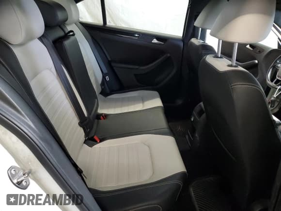 ✅ 2015 Volkswagen Jetta SE • VIN: 3VWD17AJ3FM224154 • Lot: 62846585. Listed on Copart with 118,128 mi. Free auction sales archive from the USA and detailed vehicle history report at DreamBid. Image 10.