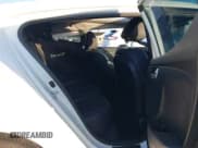 ✅ 2014 Hyundai Veloster Turbo • VIN: KMHTC6AE9EU201750 • Lot: 40691529. Wystawiony na IAAI z przebiegiem 87 958 mil. Bezpłatny archiwum sprzedaży aukcyjnych z USA i szczegółowy raport historii pojazdu na DreamBid. Zdjęcie 8.