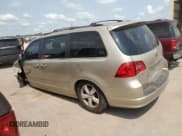 ✅ 2009 Volkswagen Routan SE • VIN: 2V8HW34159R599023 • Лот: 63921204. Опубликован ранее на Copart с пробегом Не указан. Бесплатный доступ к архиву аукционных продаж из США и подробный отчёт об истории автомобиля на DreamBid. Изображение 2.