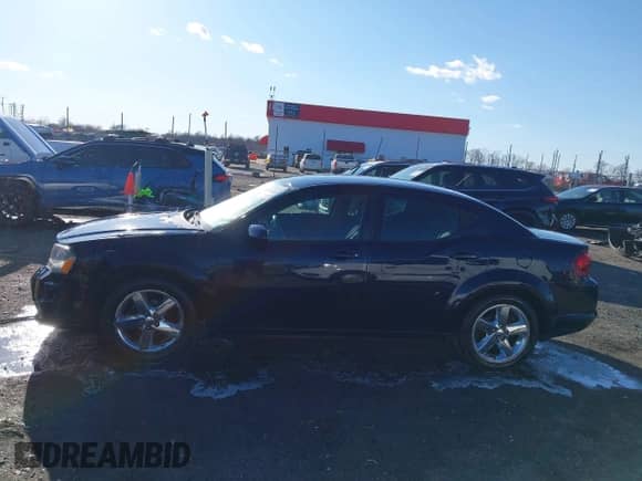 ✅ 2011 Dodge Avenger Mainstreet • VIN: 1B3BD1FB6BN584925 • Лот: 41728776. Опубликован ранее на IAAI с пробегом 126 917 миль. Бесплатный доступ к архиву аукционных продаж из США и подробный отчёт об истории автомобиля на DreamBid. Изображение 14.