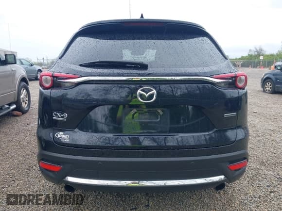 ✅ 2022 Mazda CX-9 Signature • VIN: JM3TCBEY1N0616982 • Lot: 42125790. Wystawiony na IAAI z przebiegiem 101 918 mil. Bezpłatny archiwum sprzedaży aukcyjnych z USA i szczegółowy raport historii pojazdu na DreamBid. Zdjęcie 17.