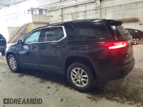 ✅ 2021 Chevrolet Traverse LT Cloth • VIN: 1GNEVGKW1MJ257693 • Lot: 72701884. Wystawiony na Copart z przebiegiem 62 082 mil. Bezpłatny archiwum sprzedaży aukcyjnych z USA i szczegółowy raport historii pojazdu na DreamBid. Zdjęcie 2.