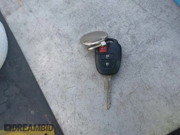 ✅ 2015 Toyota RAV4 LE • VIN: JTMZFREV6FD073194 • Лот: 43614810. Опубликован ранее на IAAI с пробегом 97 097 миль. Бесплатный доступ к архиву аукционных продаж из США и подробный отчёт об истории автомобиля на DreamBid. Изображение 11.