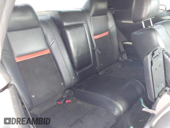 ✅ 2008 Dodge Challenger SRT-8 • VIN: 2B3LJ74W88H182914 • Lot: 43649842. Listed on IAAI with 216,038 mi. Free auction sales archive from the USA and detailed vehicle history report at DreamBid. Image 8.