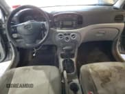 ✅ 2010 Hyundai Accent GLS • VIN: KMHCN4ACXAU406453 • Лот: 49596755. Опубликован ранее на Copart с пробегом 152 118 миль. Бесплатный доступ к архиву аукционных продаж из США и подробный отчёт об истории автомобиля на DreamBid. Изображение 8.