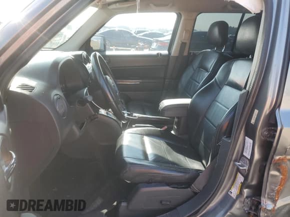 ✅ 2012 Jeep Patriot Limited • VIN: 1C4NJPCB1CD514672 • Lot: 86945554. Listed on Copart with 133,849 mi. Free auction sales archive from the USA and detailed vehicle history report at DreamBid. Image 7.
