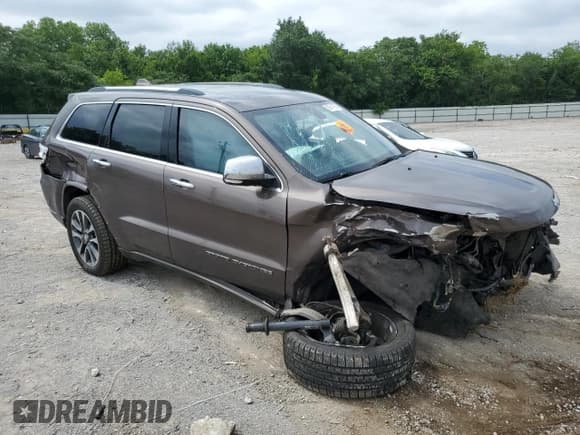 ✅ 2018 Jeep Grand Cherokee Overland • VIN: 1C4RJECG4JC141017 • Лот: 59744755. Опубликован ранее на Copart с пробегом Не указан. Бесплатный доступ к архиву аукционных продаж из США и подробный отчёт об истории автомобиля на DreamBid. Изображение 4.