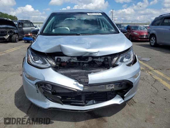 ✅ 2018 Chevrolet Bolt EV LT • VIN: 1G1FW6S01J4134351 • Lot: 68011714. Wystawiony na Copart z przebiegiem 40 479 mil. Bezpłatny archiwum sprzedaży aukcyjnych z USA i szczegółowy raport historii pojazdu na DreamBid. Zdjęcie 5.