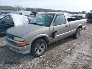 ✅ 1998 Chevrolet S-10 LS • VIN: 1GCCS1441WK232761 • Лот: 41472709. Опубликован ранее на IAAI с пробегом 181 000 миль. Бесплатный доступ к архиву аукционных продаж из США и подробный отчёт об истории автомобиля на DreamBid. Изображение 2.
