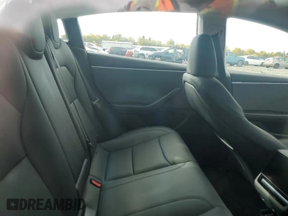 ✅ 2024 Tesla Model 3 • VIN: 5YJ3E1EAXRF724234 • Лот: 86706115. Опубликован ранее на Copart с пробегом Не указан. Бесплатный доступ к архиву аукционных продаж из США и подробный отчёт об истории автомобиля на DreamBid. Изображение 10.