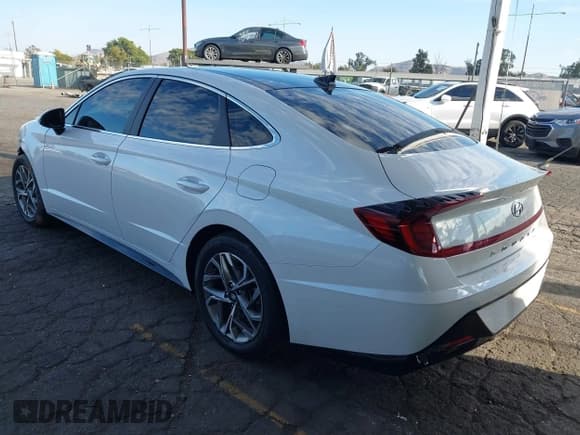 ✅ 2021 Hyundai Sonata SEL • VIN: KMHL14JA7MA160073 • Лот: 43369514. Опубликован ранее на IAAI с пробегом 85 767 миль. Бесплатный доступ к архиву аукционных продаж из США и подробный отчёт об истории автомобиля на DreamBid. Изображение 3.