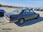 ✅ 1983 Mercedes-Benz 380 • VIN: WDB12603312037150 • Lot: 94060095. Wystawiony na Copart z przebiegiem 117 135 mil. Bezpłatny archiwum sprzedaży aukcyjnych z USA i szczegółowy raport historii pojazdu na DreamBid. Zdjęcie 3.