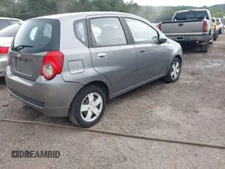 ✅ 2009 Chevrolet Aveo 1LT • VIN: KL1TD66E09B650768 • Lot: 42485578. Wystawiony na IAAI z przebiegiem 106 868 mil. Bezpłatny archiwum sprzedaży aukcyjnych z USA i szczegółowy raport historii pojazdu na DreamBid. Zdjęcie 4.
