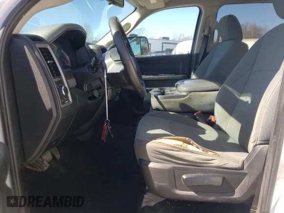 ✅ 2016 Ram 2500 Tradesman • VIN: 3C6UR5HL4GG375440 • Lot: 46269135. Listed on Copart with 100,030 mi. Free auction sales archive from the USA and detailed vehicle history report at DreamBid. Image 7.