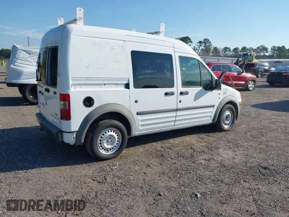 ✅ 2013 Ford Transit Connect XL • VIN: NM0LS6AN6DT158493 • Lot: 43250246. Wystawiony na IAAI z przebiegiem 181 217 mil. Bezpłatny archiwum sprzedaży aukcyjnych z USA i szczegółowy raport historii pojazdu na DreamBid. Zdjęcie 4.