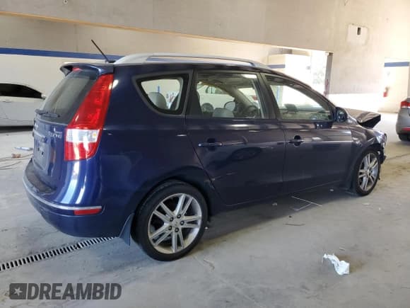 ✅ 2011 Hyundai Elantra SE • VIN: KMHDC8AE3BU092715 • Lot: 82263925. Listed on Copart with 66,017 mi. Free auction sales archive from the USA and detailed vehicle history report at DreamBid. Image 3.