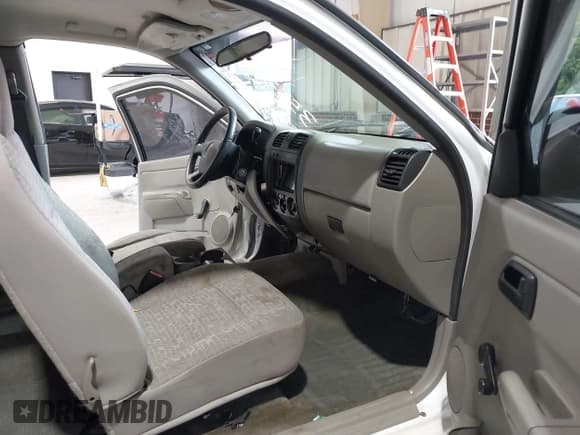 ✅ 2006 Chevrolet Colorado LS • VIN: 1GCCS198868193563 • Лот: 43025868. Опубликован ранее на IAAI с пробегом 137 445 миль. Бесплатный доступ к архиву аукционных продаж из США и подробный отчёт об истории автомобиля на DreamBid. Изображение 5.